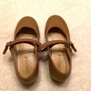 Kids tap shoes